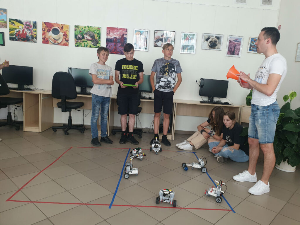 Kintų fil. – robotikos užsiėmimai su įvairiais „Lego“ konstruktorių rinkiniais